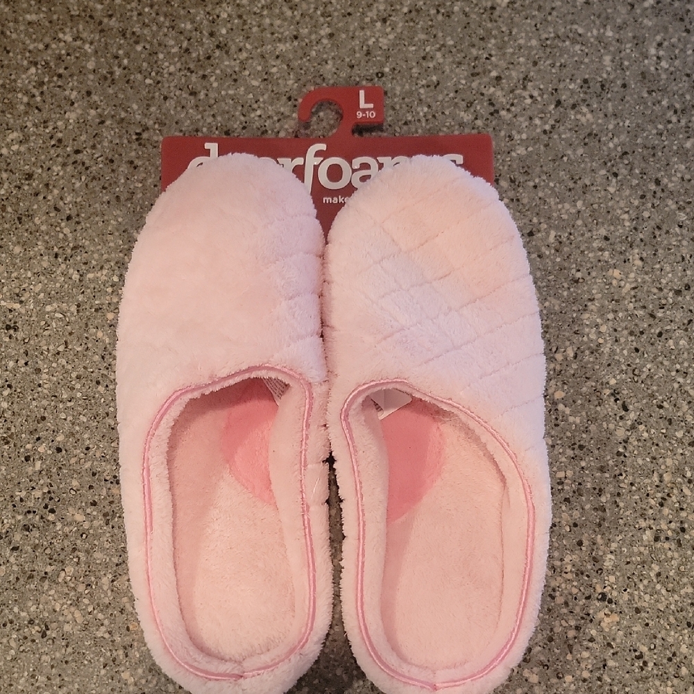 dearfoams Light Pink Quilted Plush Slip-On Slippers